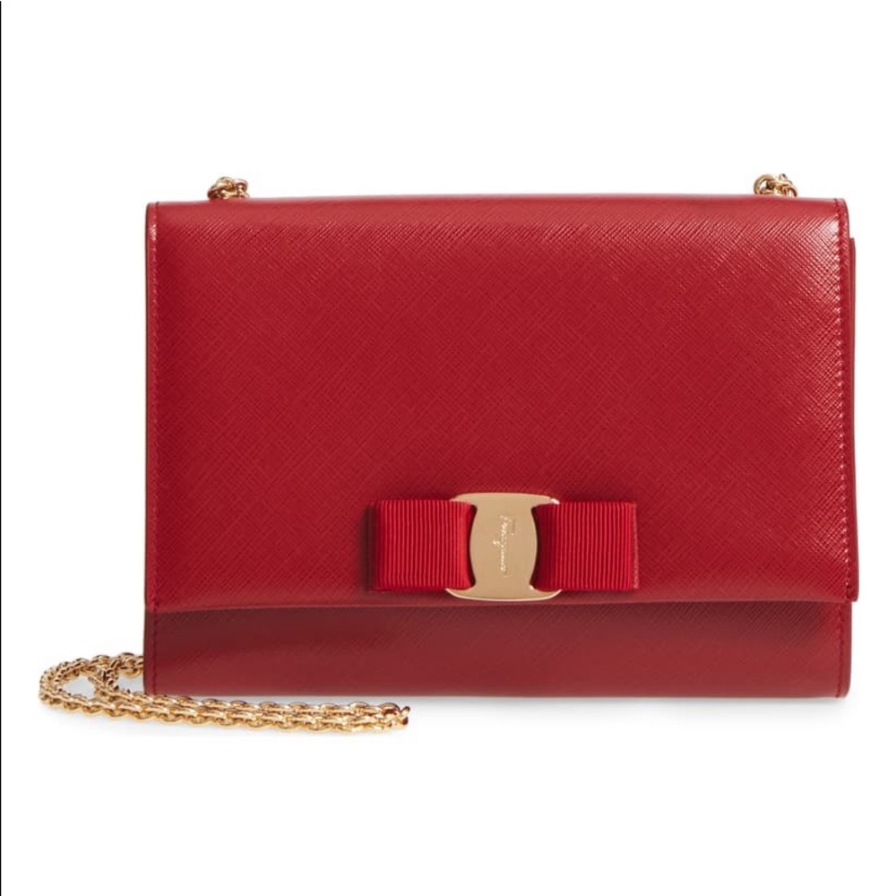 [Authentic] Ferragamo crossbody bag in red